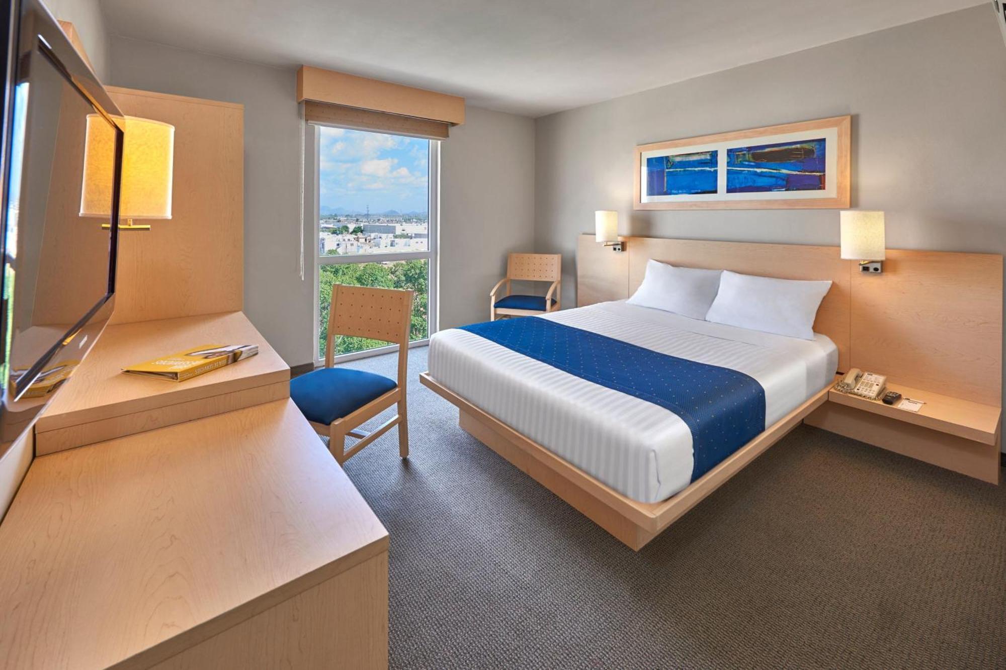 City Express By Marriott Puebla Finsa מראה חיצוני תמונה