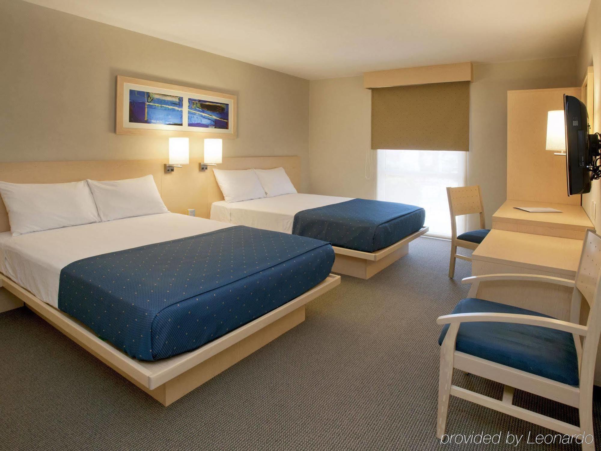 City Express By Marriott Puebla Finsa מראה חיצוני תמונה