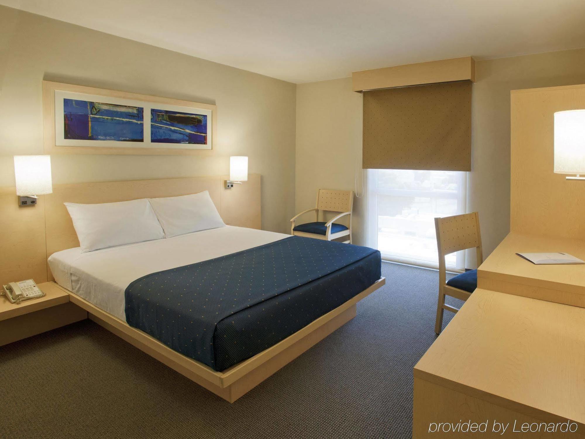 City Express By Marriott Puebla Finsa מראה חיצוני תמונה